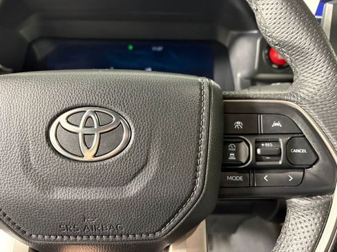 Used 2024 Toyota Tacoma TRD Sport image 21