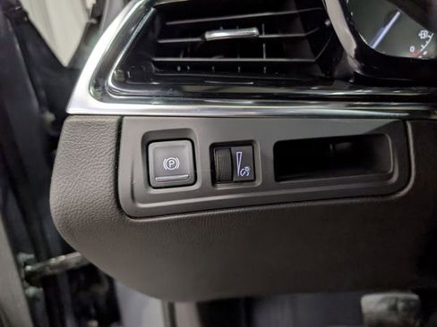 Used 2021 Cadillac XT6 Premium Luxury FWD image 22