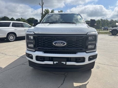 Used 2024 Ford F250 XL w/ STX Appearance Package image 2