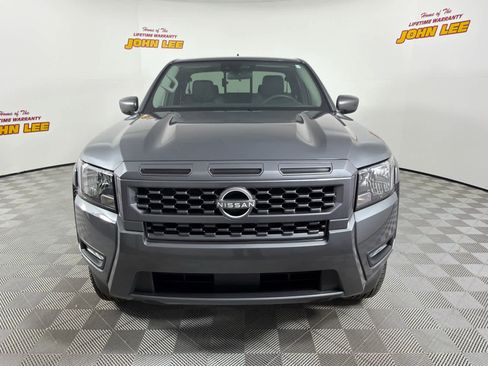 Certified 2025 Nissan Frontier SV w/ SV Convenience Package RWD image 9