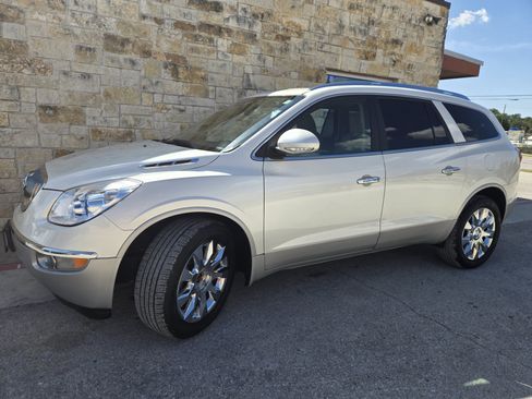 Used 2012 Buick Enclave Premium w/ Trailering Provision Package FWD image 2