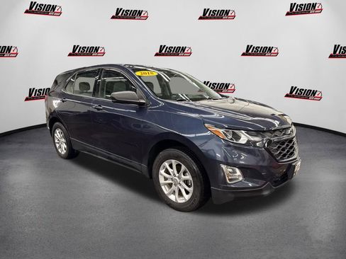 Used 2018 Chevrolet Equinox LS w/ LPO, Blackout Package image 3