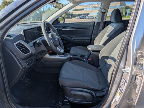 Certified 2025 Kia Seltos LX AWD/4WD image 6
