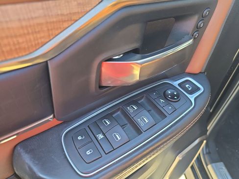 Used 2020 RAM 3500 Limited image 15