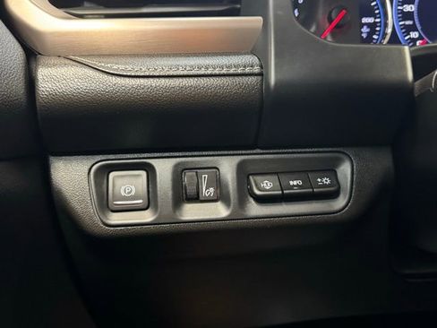 Used 2023 GMC Acadia Denali image 14