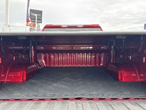 Used 2022 GMC Sierra 1500 SLT w/ SLT Convenience Package image 10