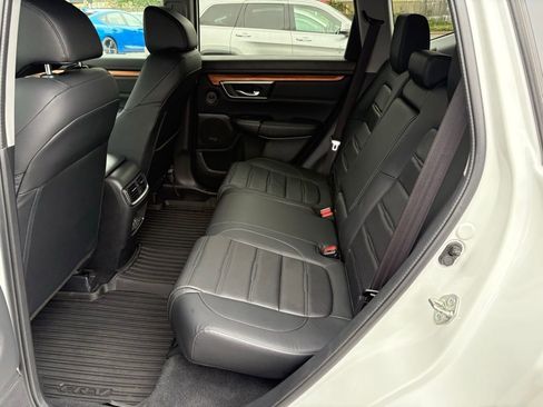 Used 2020 Honda CR-V Touring image 12