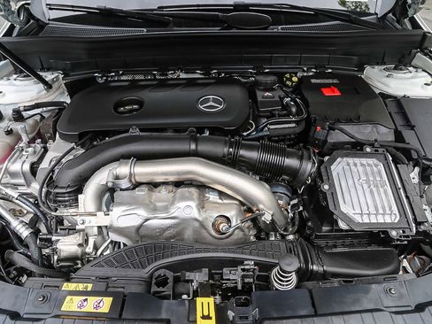 New 2026 Mercedes-Benz GLB 250 image 25