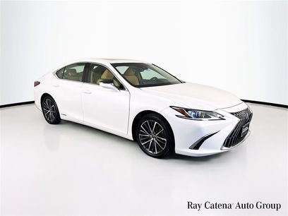 Certified 2022 Lexus ES 300h w/ Premium Package