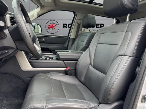 Used 2023 Toyota Tundra Limited AWD/4WD image 10