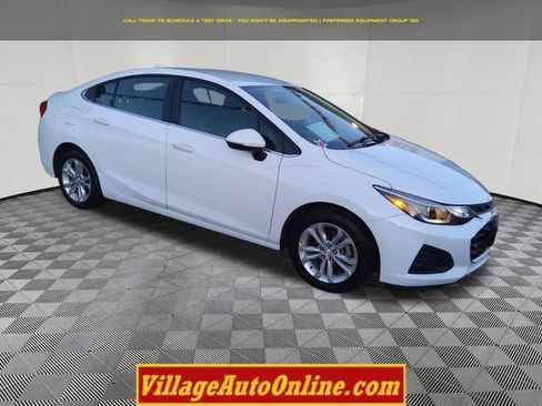 Used 2019 Chevrolet Cruze LT w/ LT Fleet Convenience Package image 5