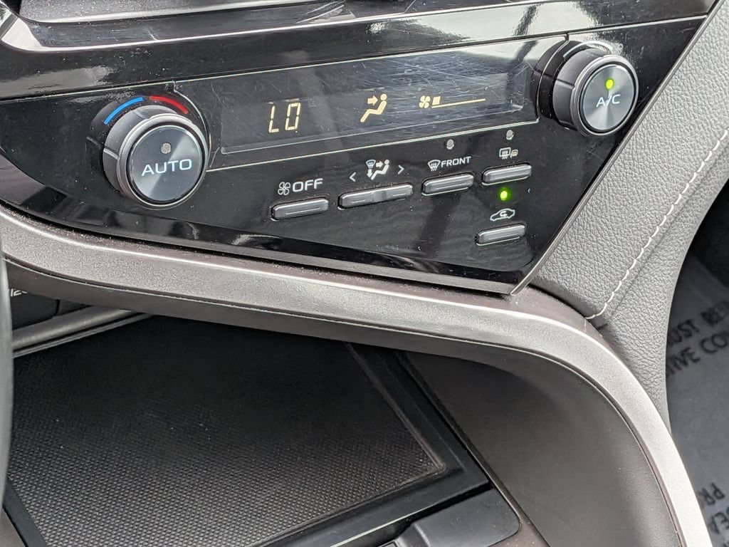 Used 2024 Toyota Camry SE FWD image 27