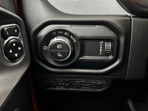 New 2025 Jeep Gladiator Sport image 23