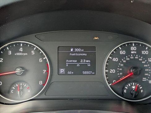 Used 2022 Kia Seltos LX image 11