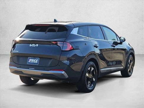 Used 2026 Kia Sportage LX FWD image 5
