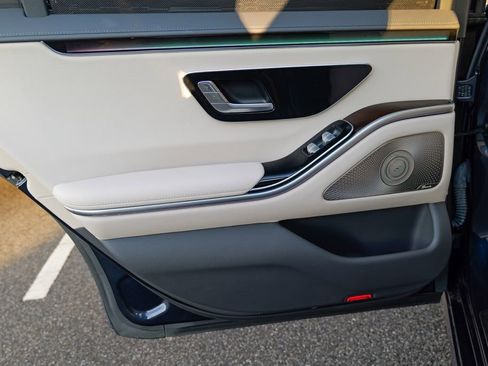 Used 2022 Mercedes-Benz S 500 4MATIC image 27