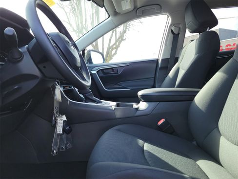 Used 2025 Toyota RAV4 LE image 16