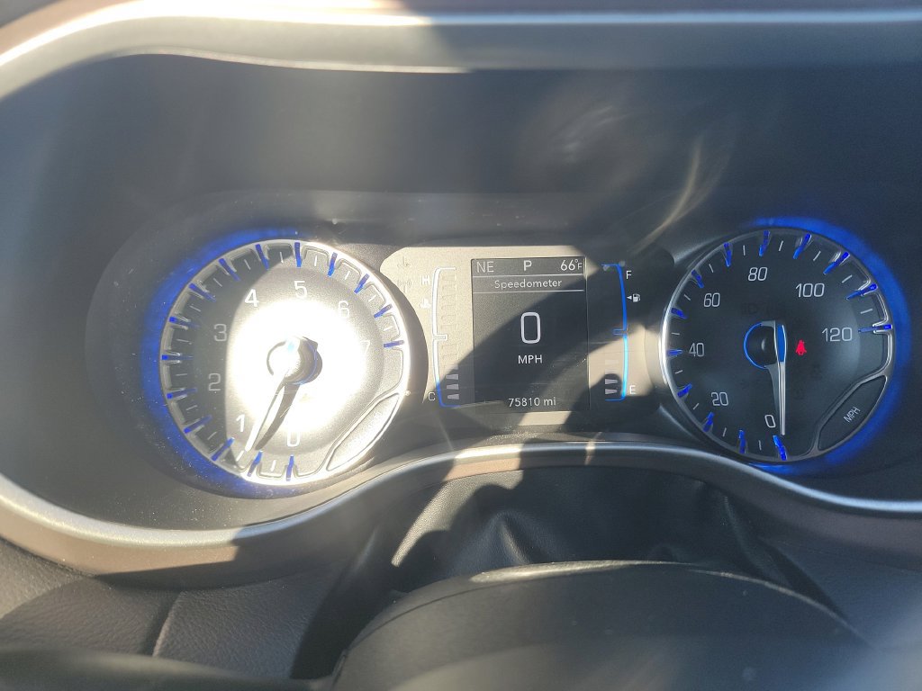 Used 2021 Chrysler Voyager LX FWD image 25