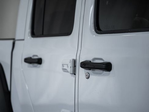 New 2026 Jeep Gladiator Mojave image 13