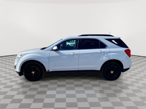 Used 2015 Chevrolet Equinox LT image 2