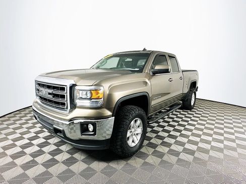 Used 2015 GMC Sierra 1500 SLE w/ SLE Value Package image 5