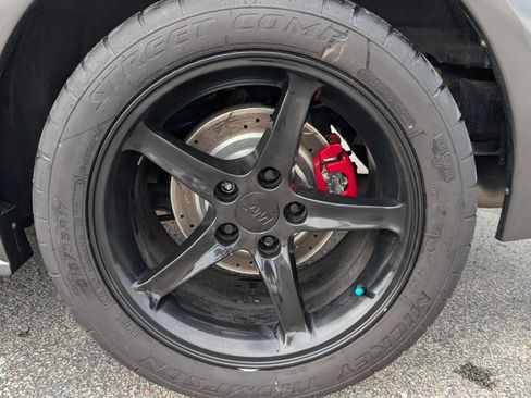 Used 2004 Ford Mustang Mach 1 RWD image 24