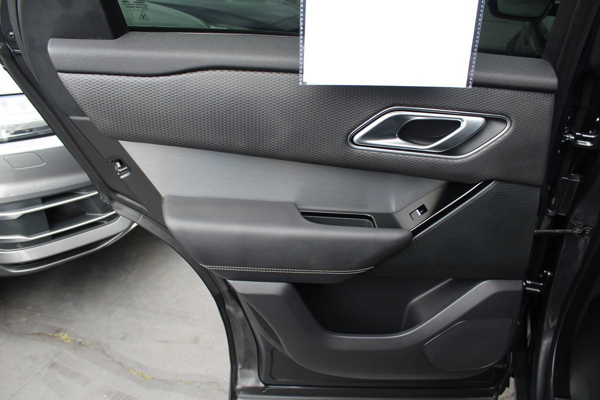 Used 2021 Land Rover Range Rover Velar R-Dynamic S AWD/4WD image 25