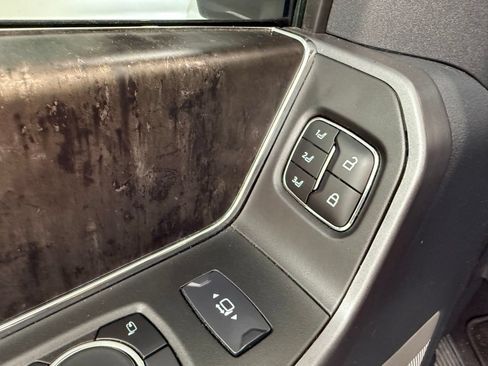 Used 2024 Ford F250 Lariat AWD/4WD image 16