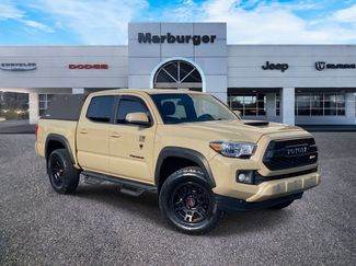Used 2017 Toyota Tacoma TRD Sport AWD/4WD video 1