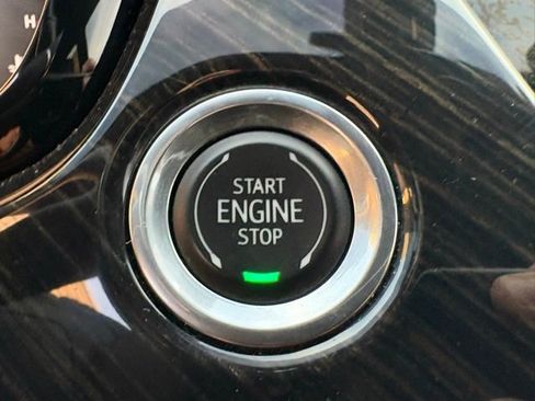 Used 2021 Cadillac XT6 Premium Luxury image 22