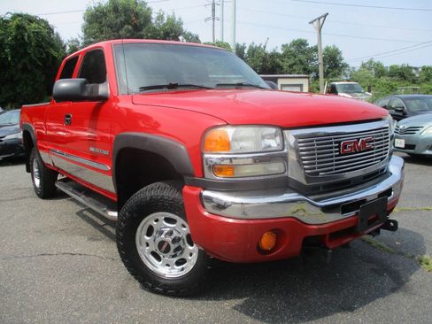 Used 2005 GMC Sierra 2500 SLE w/ Snow Plow Prep Package image 2