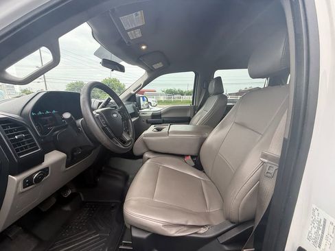 Used 2017 Ford F150 XL w/ Equipment Group 101A Mid AWD/4WD image 12