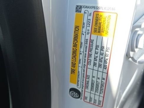 New 2026 Chevrolet Equinox LT w/ Convenience Package II image 31