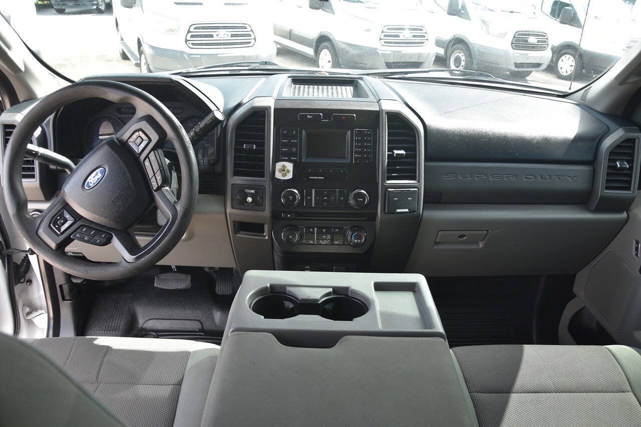 Used 2017 Ford F250 XL w/ Power Equipment Group RWD image 13