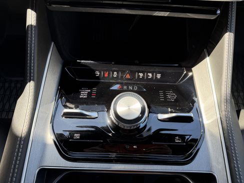 New 2026 Jeep Grand Wagoneer 4WD image 19