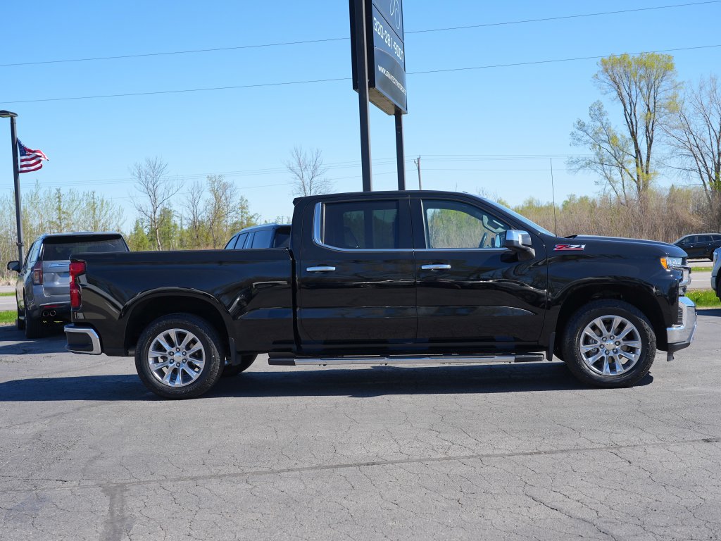Used 2021 Chevrolet Silverado 1500 LTZ AWD/4WD image 2