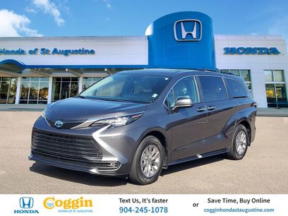 Used 2025 Toyota Sienna XLE