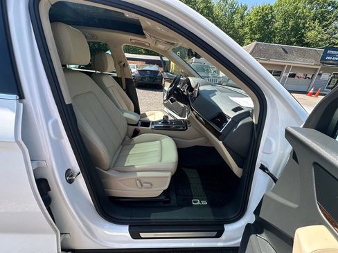 Used 2020 Audi Q5 2.0T Premium Plus w/ Premium Plus Package AWD/4WD image 26