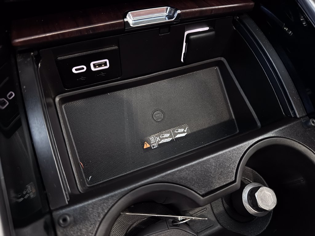 Certified 2023 GMC Yukon Denali Ultimate AWD/4WD image 28