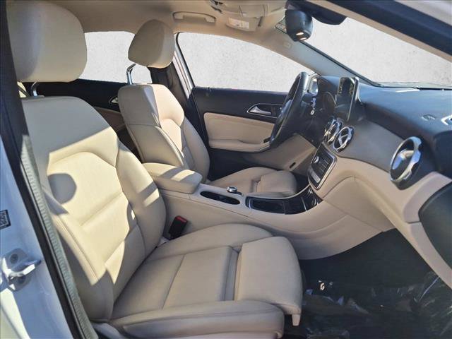 Used 2018 Mercedes-Benz GLA 250 4MATIC image 21