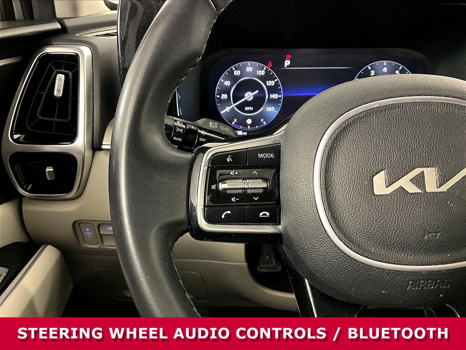 Used 2023 Kia Sorento SX AWD/4WD image 11