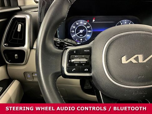 Used 2023 Kia Sorento SX AWD/4WD image 11
