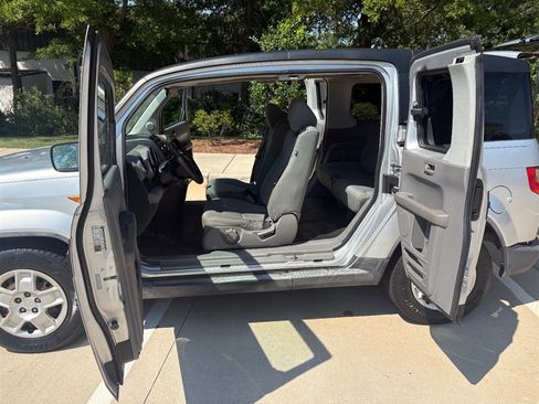Used 2011 Honda Element LX image 16