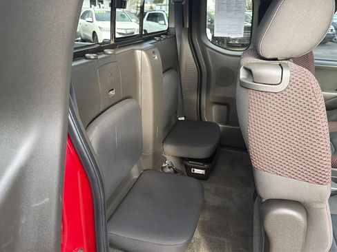 Used 2009 Nissan Frontier PRO-4X image 12