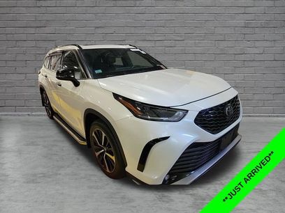 Used 2021 Toyota Highlander XSE