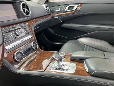 Used 2013 Mercedes-Benz SL 550 image 13