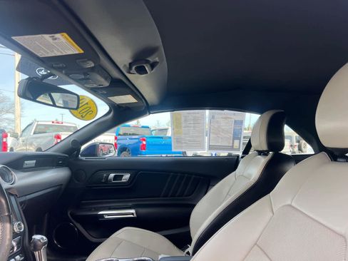 Used 2019 Ford Mustang Premium image 12