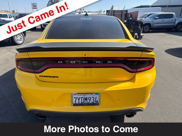 Used 2017 Dodge Charger R/T RWD image 4