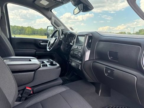 Used 2025 Chevrolet Silverado 2500 Custom w/ Custom Value Package AWD/4WD image 21
