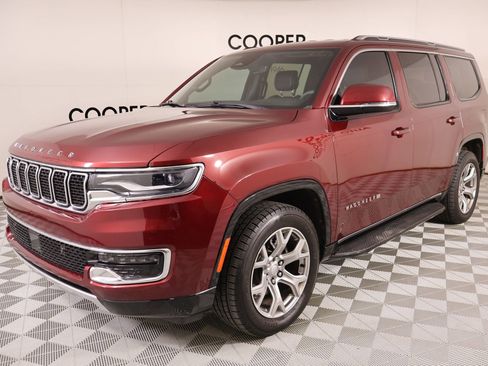 Used 2022 Jeep Wagoneer Series II RWD image 11